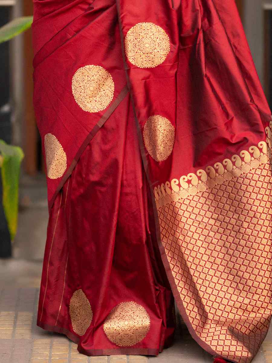 Maroon Soft Silk Handwoven Wedding Festival Heavy Border Saree