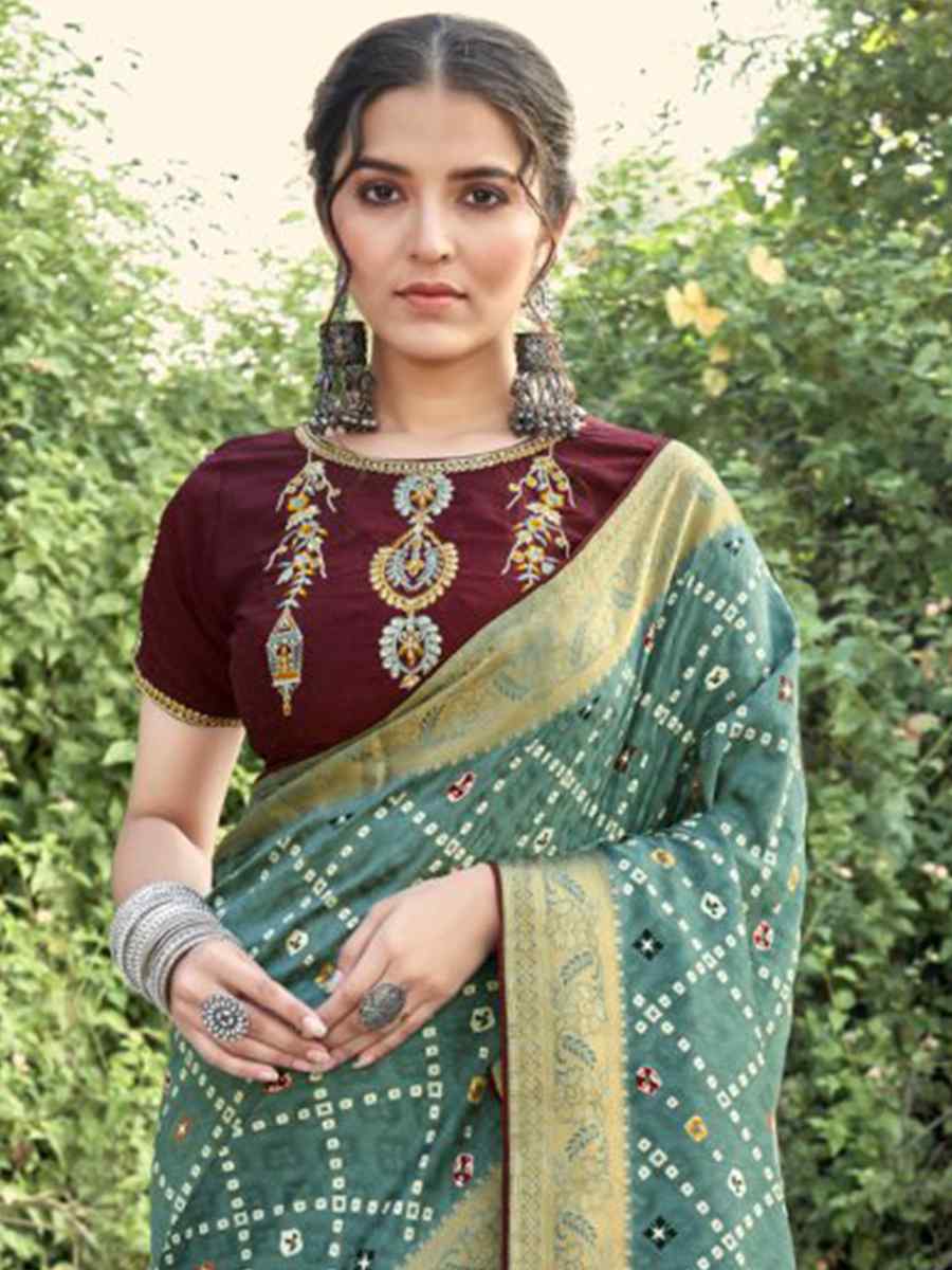 Rama Soft Silk Jacquard Handwoven Casual Festival Classic Style Saree