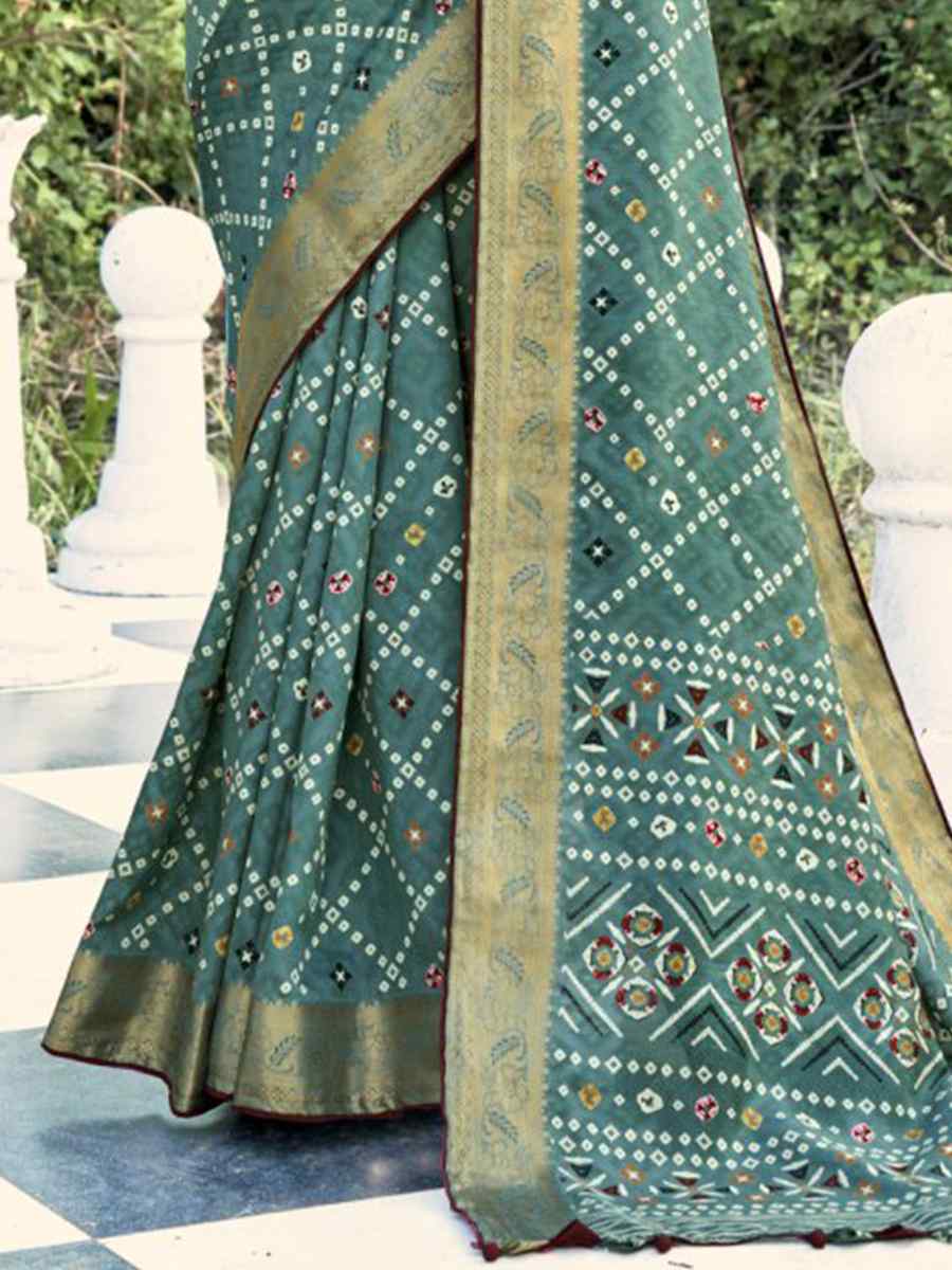 Rama Soft Silk Jacquard Handwoven Casual Festival Classic Style Saree