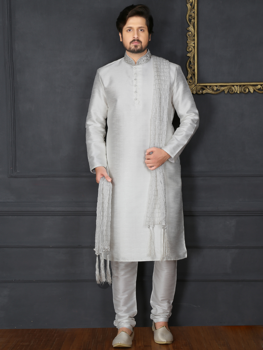 Off White Art Banarasi Silk Embroidered Festival Kurta