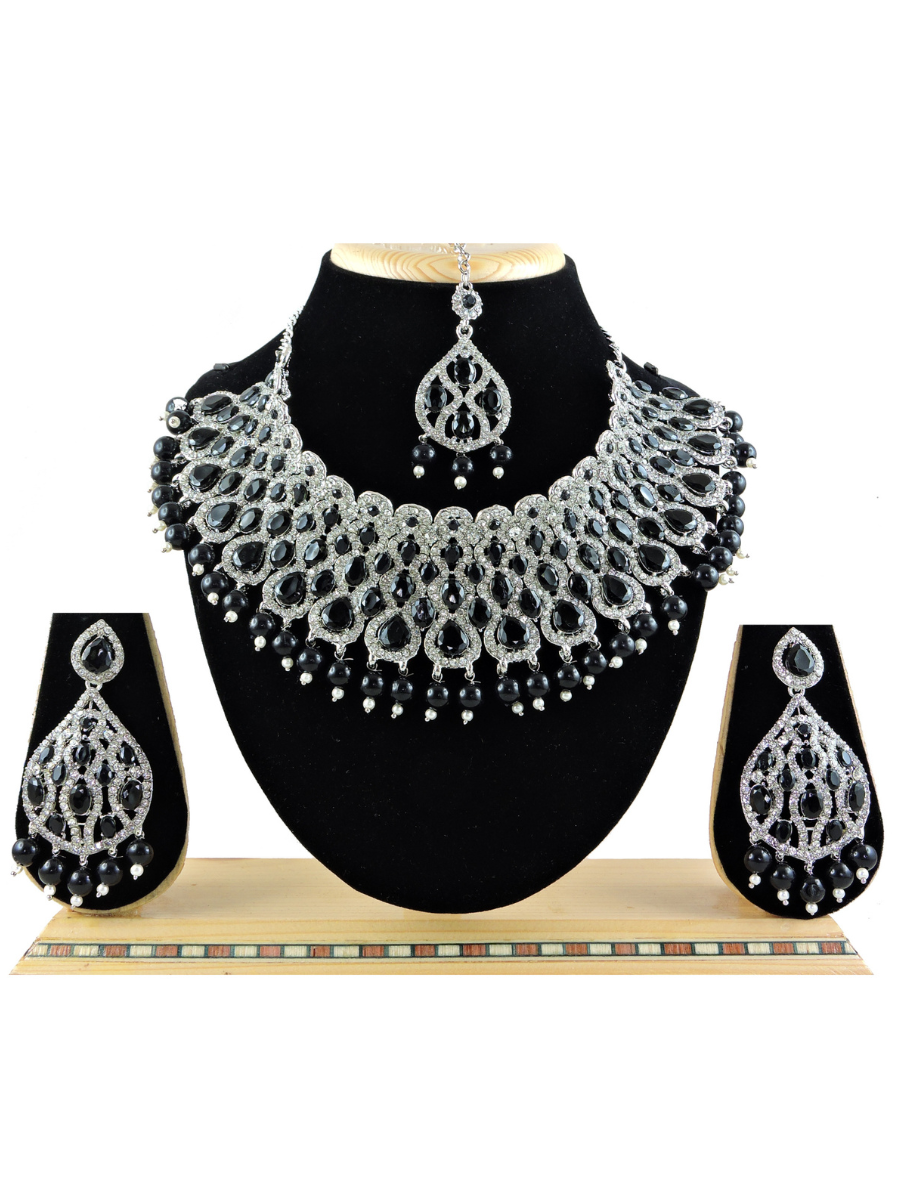 Black Alloy Festival Wear Kundan Necklace