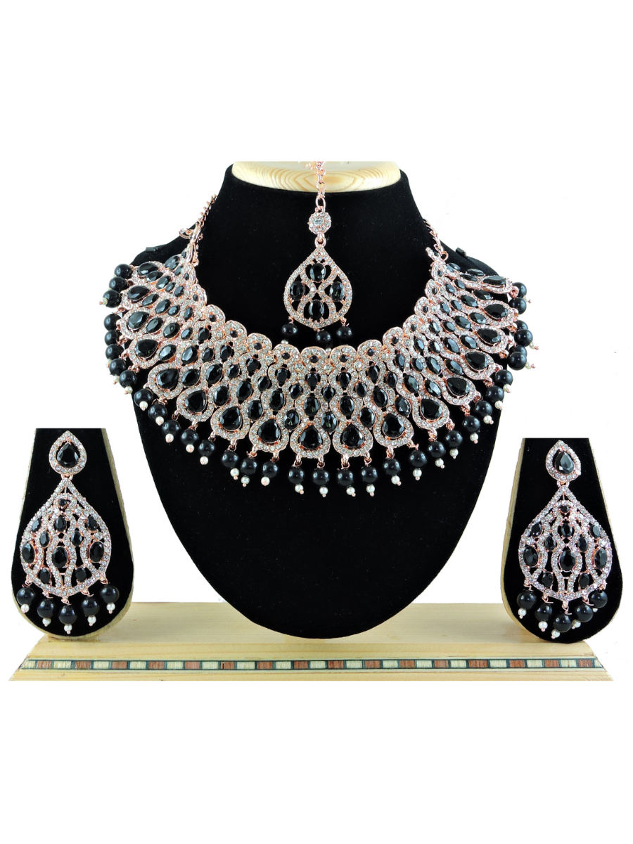 Black Alloy Festival Wear Kundan Necklace