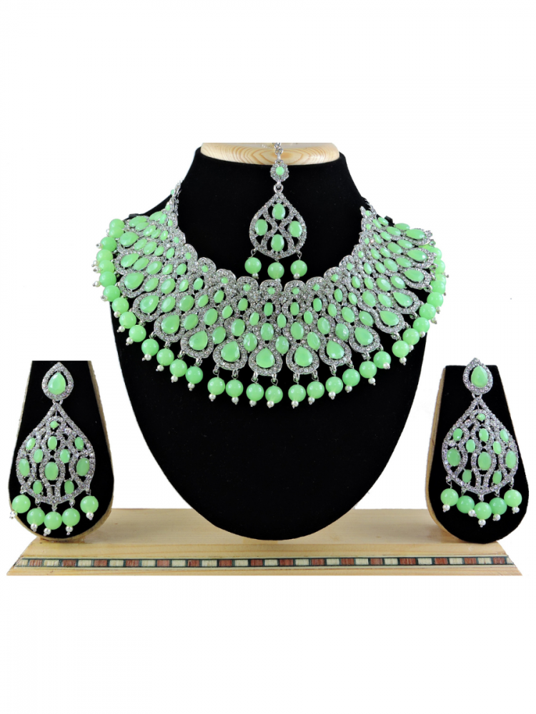 Pista Alloy Festival Wear Kundan Necklace