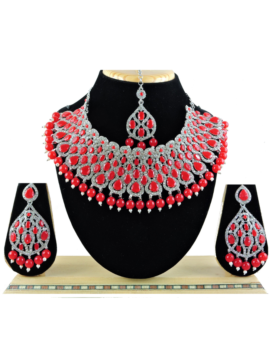 Red Alloy Festival Wear Kundan Necklace