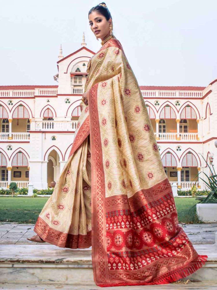 Cream Banarasi Silk Handwoven Wedding Festival Heavy Border Saree