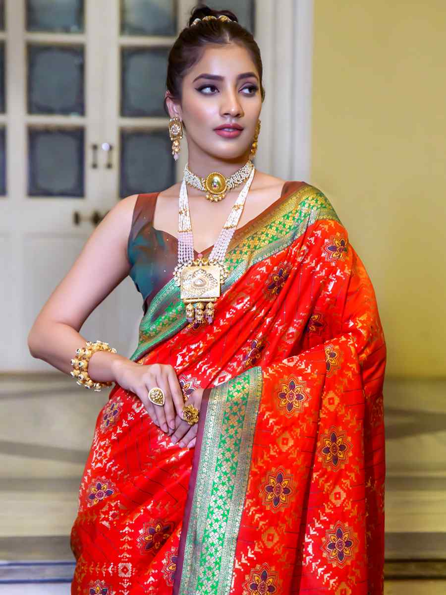 Red Banarasi Silk Handwoven Wedding Festival Heavy Border Saree