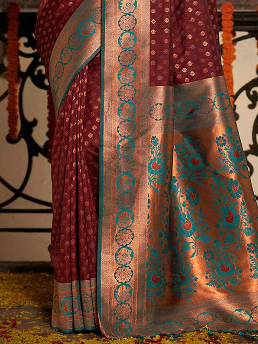 Brown Banarasi Silk Handwoven Wedding Festival Heavy Border Saree