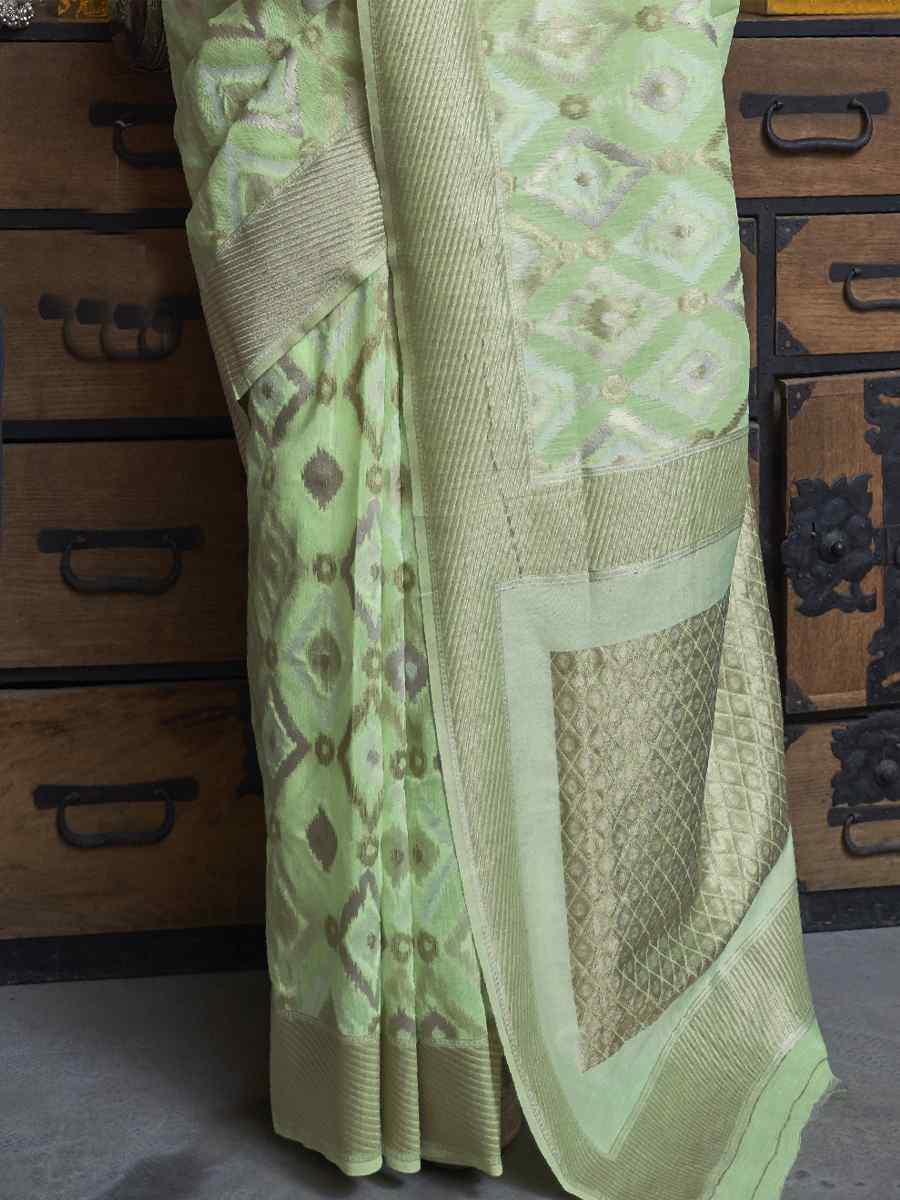 Pista Pure Linen Handwoven Wedding Festival Heavy Border Saree