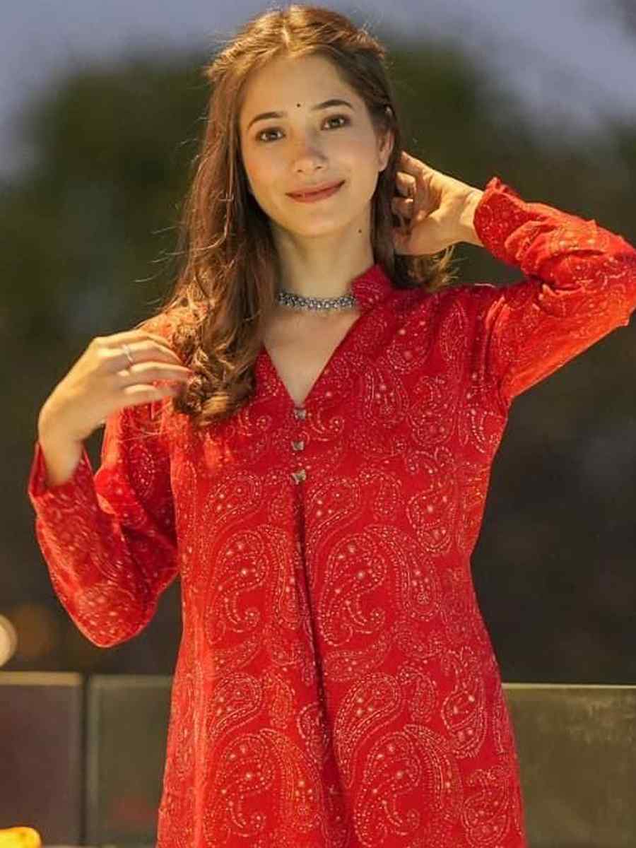 Red Pure Maslin Printed Festival Casual Kurti With Bottom
