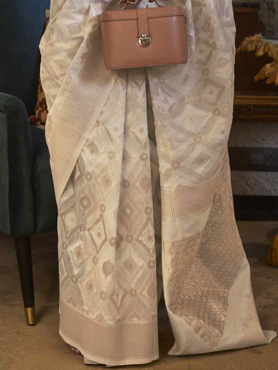 Beige Pure Linen Handwoven Wedding Festival Heavy Border Saree