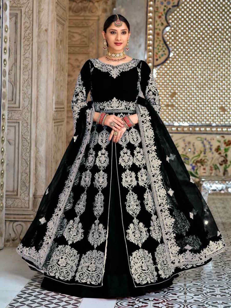 Black 9000 Velvet Embroidered Engagement Wedding Anarkali Salwar Kameez