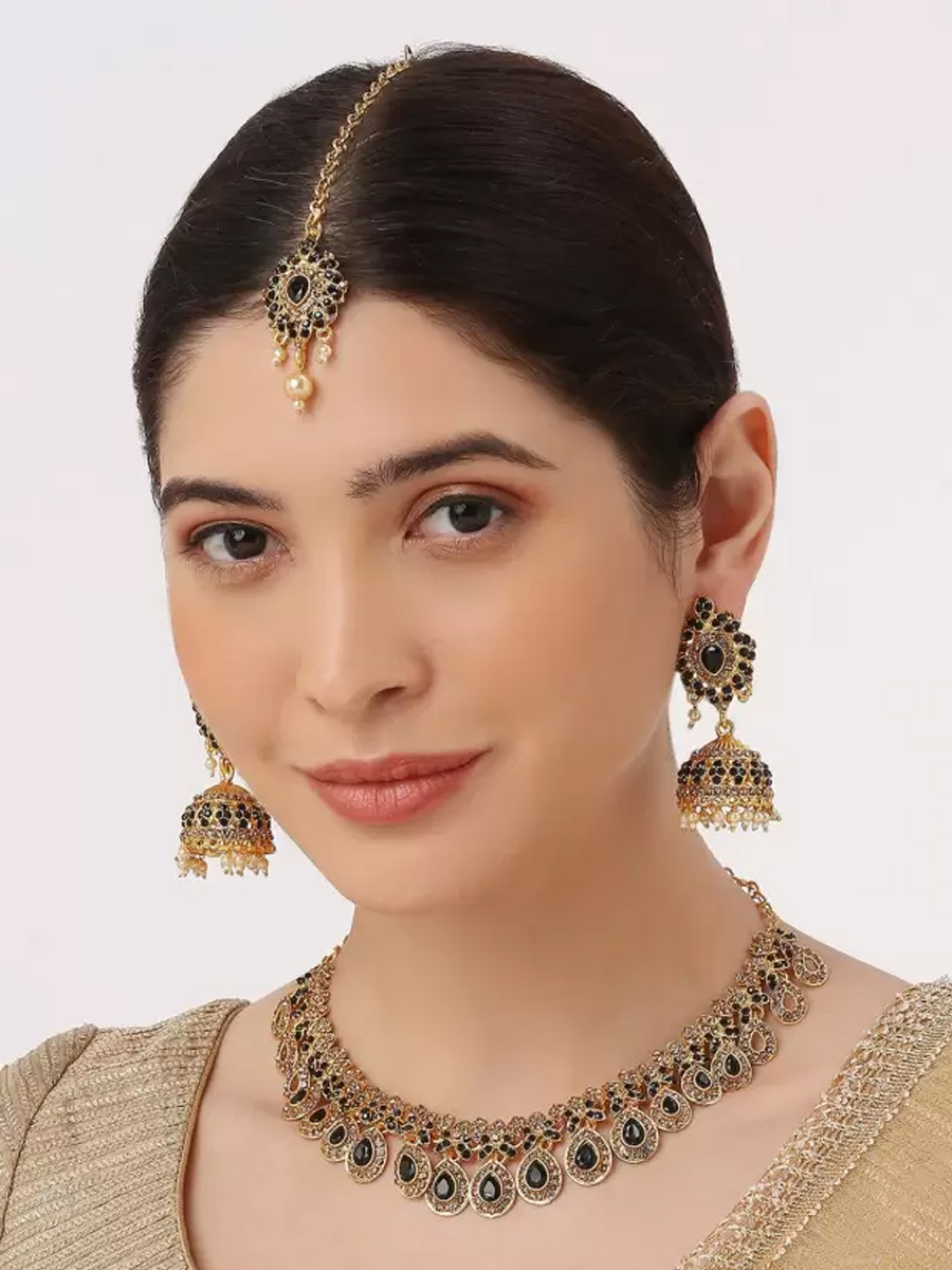 Black Alloy Festival Wear Kundan Necklace