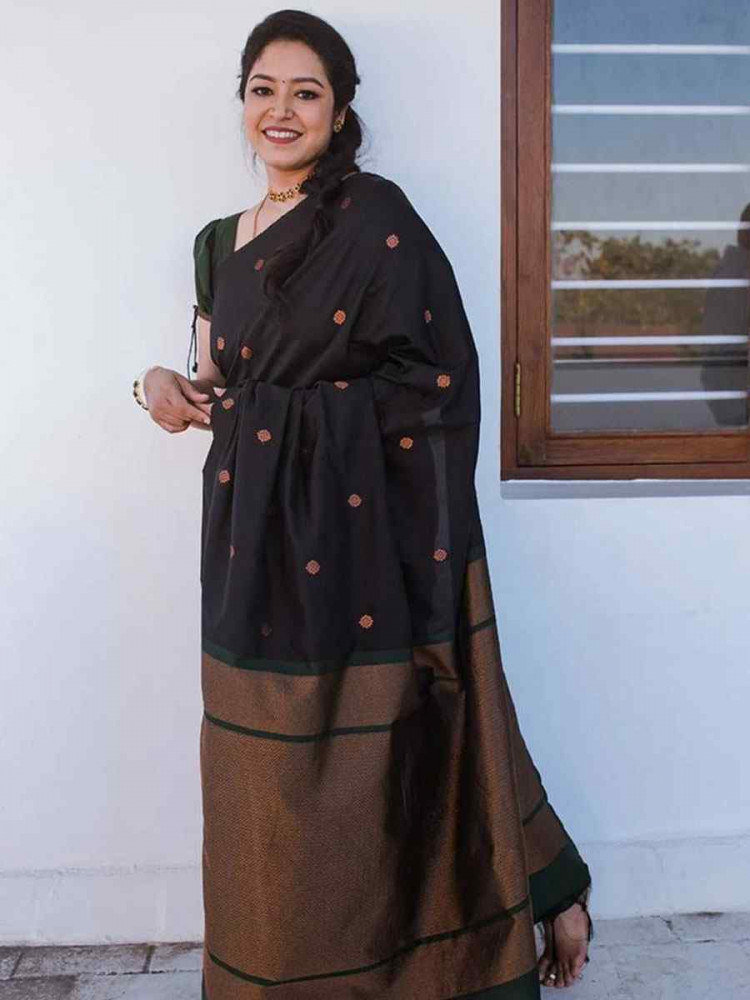 Image of Black Banarasi Silk Handwoven Party Festival Wedding Traditional Fancy Classic Style Sarees