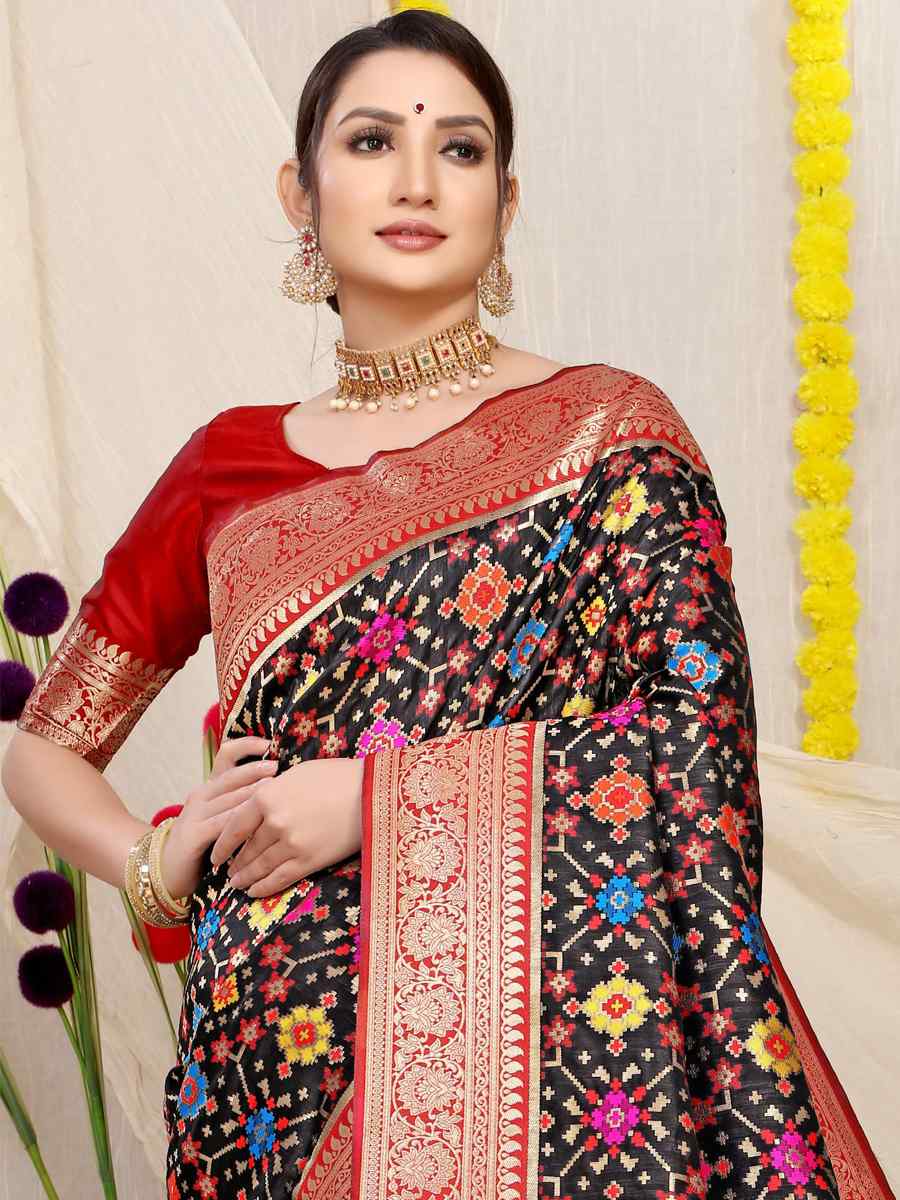 Black Banarasi Silk Handwoven Wedding Festival Heavy Border Saree