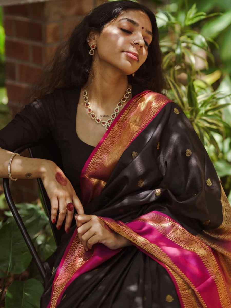 Black Banarasi Soft Silk Handwoven Festival Wedding Fancy Heavy Border Saree