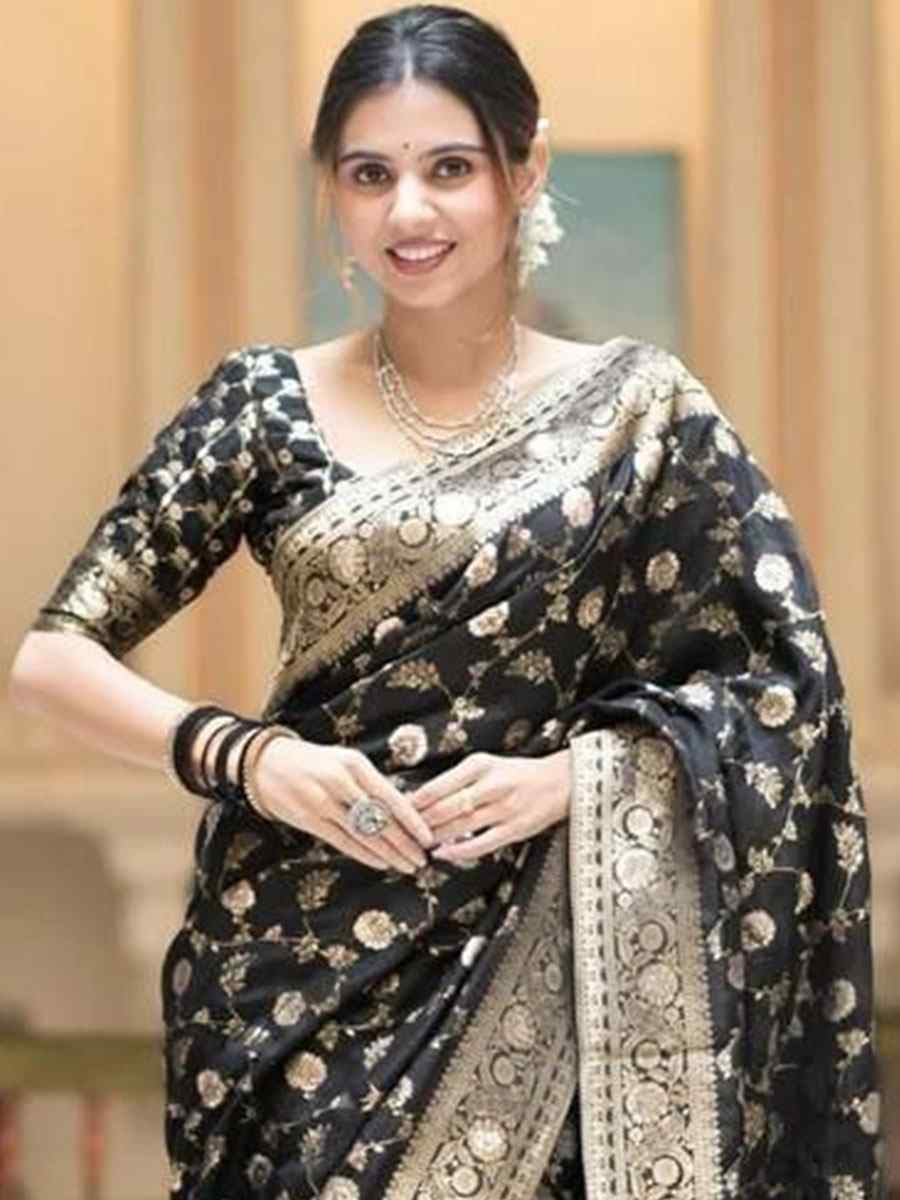 Black Banarasi Soft Silk Handwoven Wedding Festival Heavy Border Saree