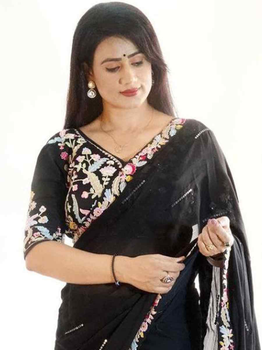 Black Blooming Rangoli Embroidered Party Cocktail Classic Style Saree