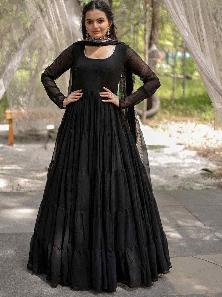 Black Faux Blooming Embroidered Festival Casual Gown