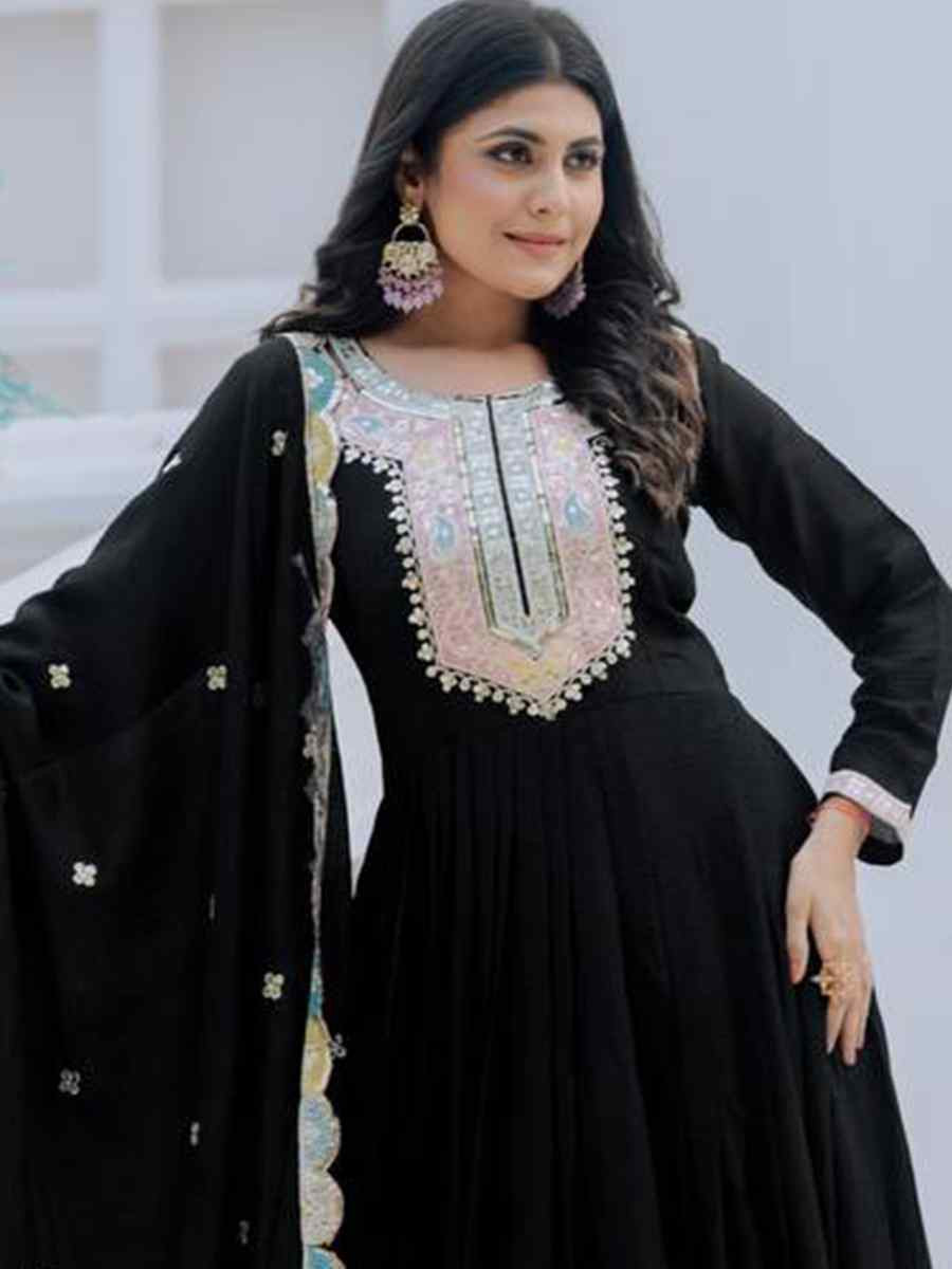 Black Heavy Chinon Silk Embroidered Festival Casual Gown