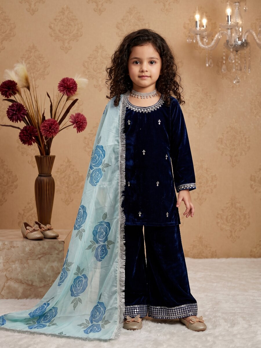 Black Heavy viscose velvet Embroidered Sequins Ethnic Casual Festival Party Wedding Salwars Girls Wear