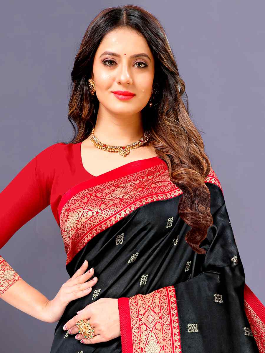 Black Jacquard Handwoven Wedding Festival Heavy Border Saree