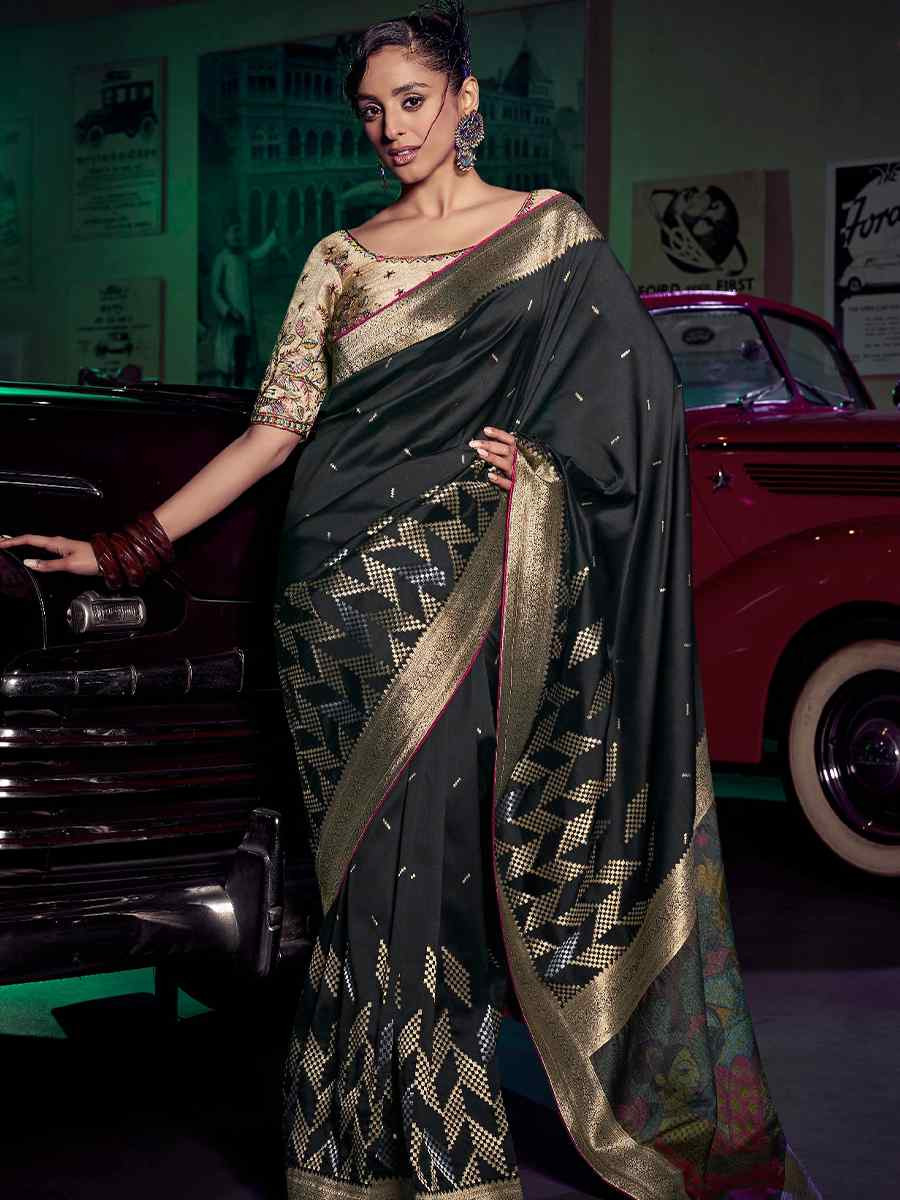 Black Pure Silk Handwoven with Embroidered Festival Wedding Fancy Heavy Border Saree