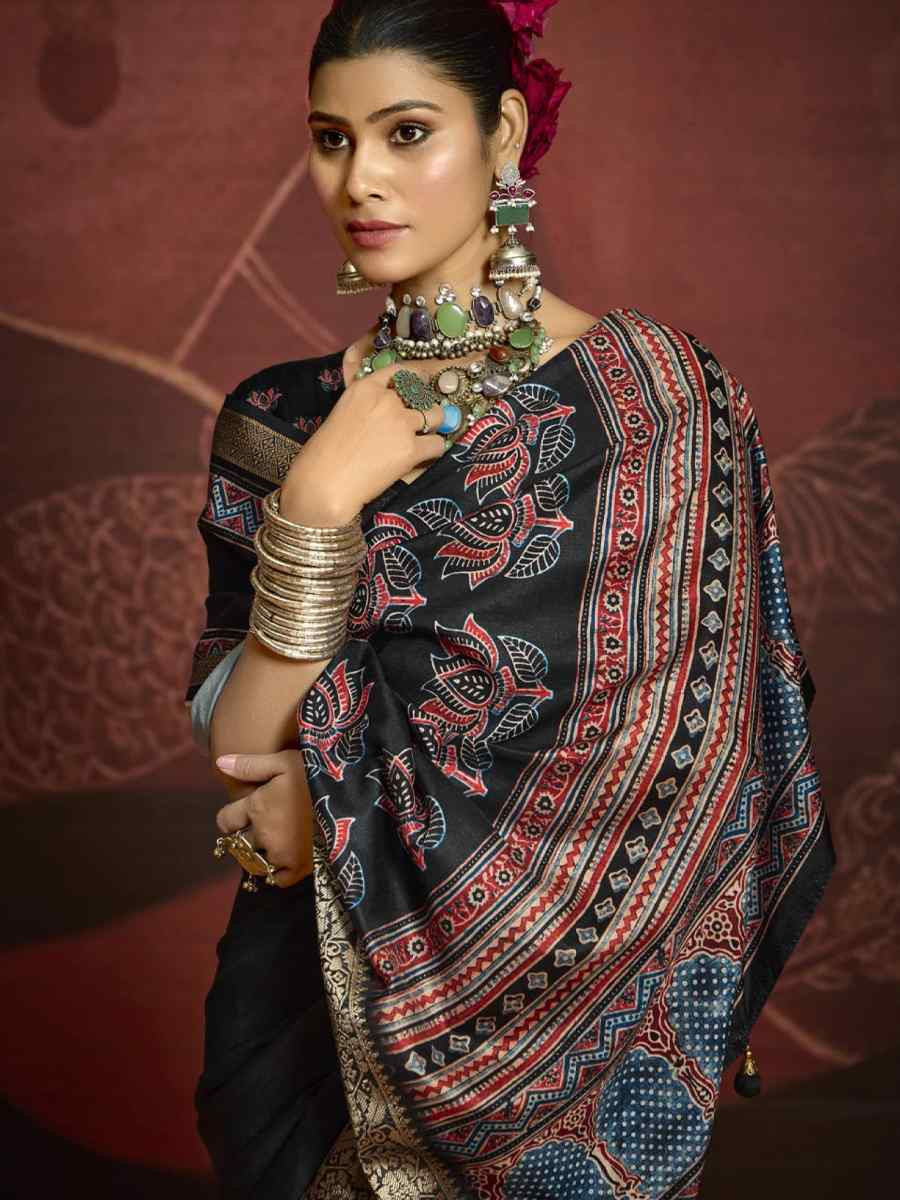 Black Silk Handwoven Festival Wedding Fancy Heavy Border Saree