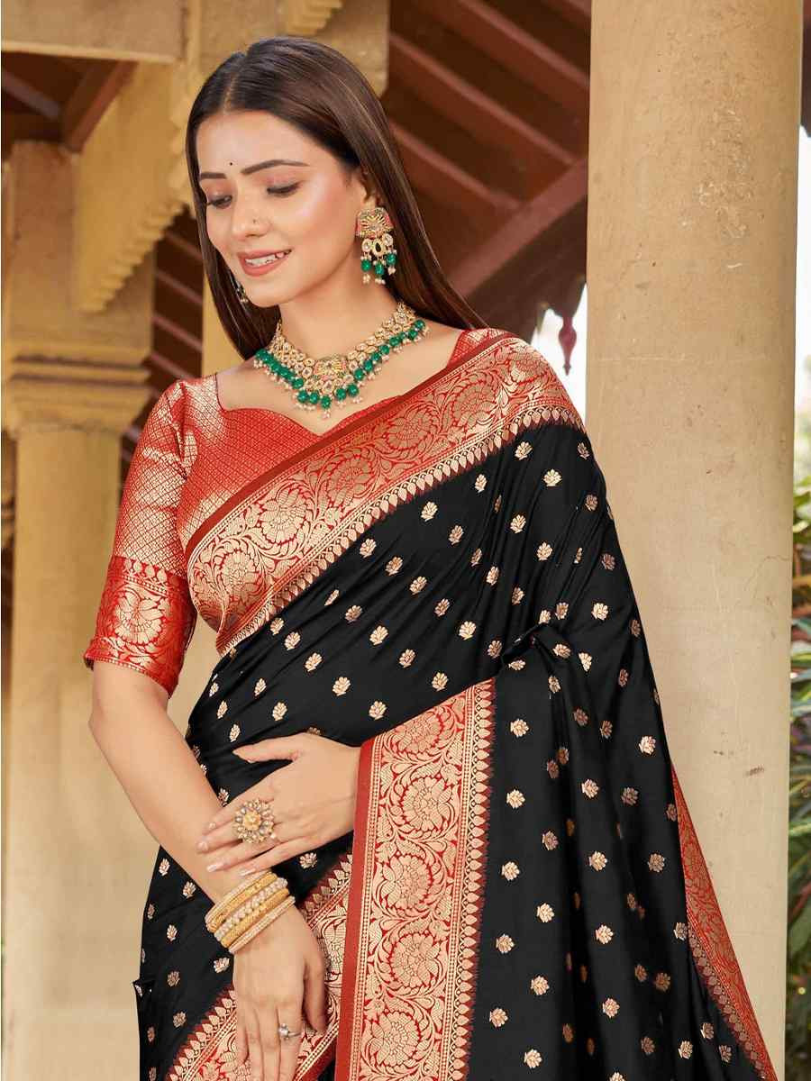 Black Silk Handwoven Festival Wedding Fancy Heavy Border Saree