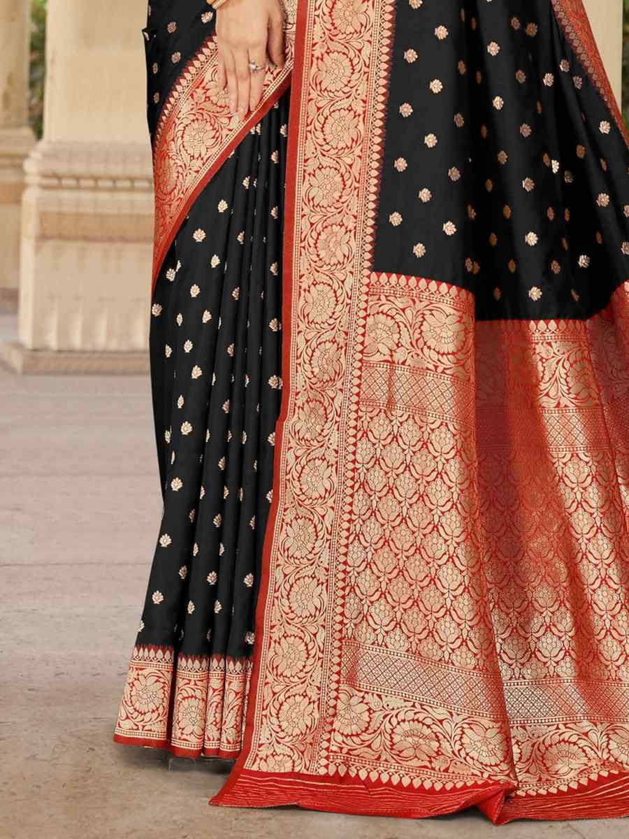 Black Silk Handwoven Festival Wedding Fancy Heavy Border Saree