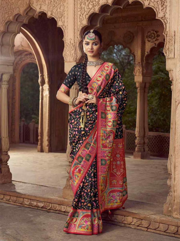 Image of Black Silk Kalamkari Printed Festival Wedding Fancy Heavy Border Saree