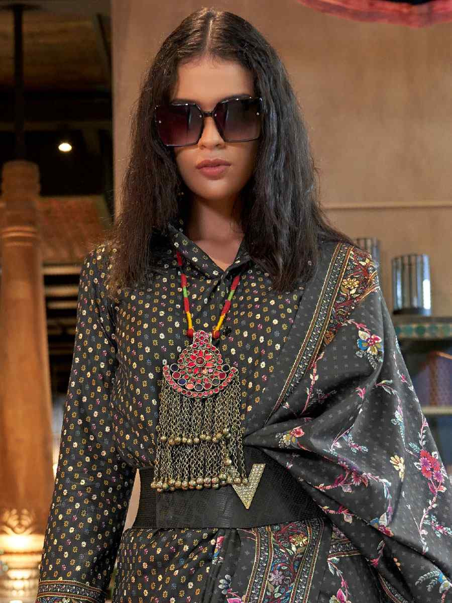 Black Silk Printed Festival Casual Wedding Cocktail Party Fancy Classic Heavy Border Saree