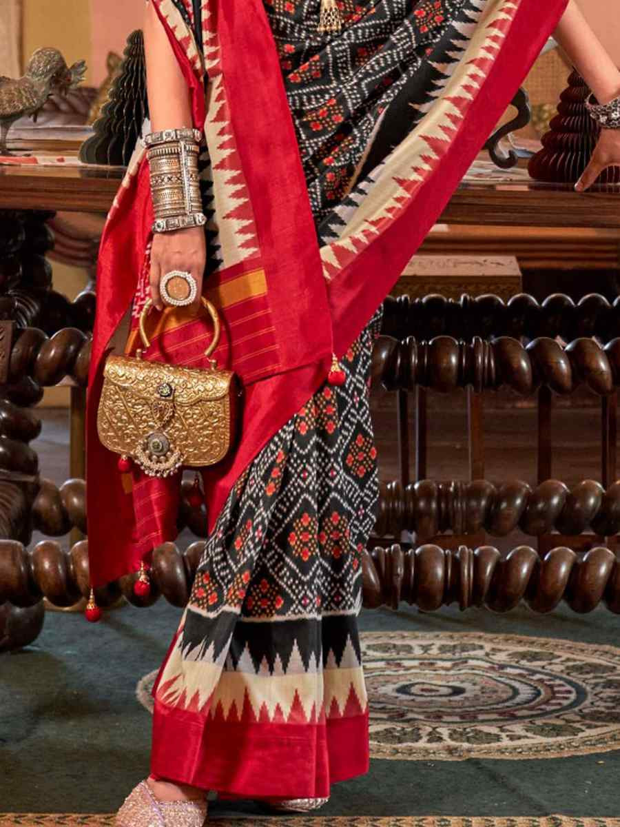 Black Silk Printed Festival Wedding Fancy Heavy Border Saree