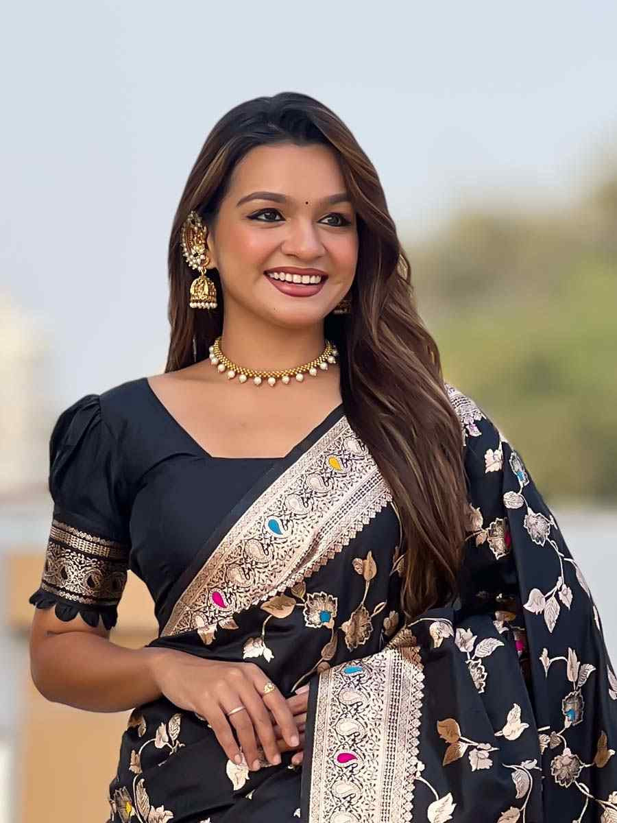 Black Soft Banarashi Silk Handwoven Festival Wedding Fancy Heavy Border Saree