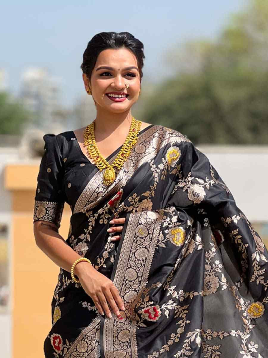 Black Soft Banarashi Silk Handwoven Festival Wedding Fancy Heavy Border Saree