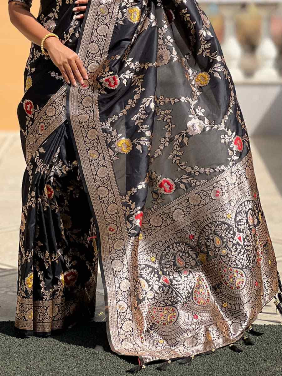 Black Soft Banarashi Silk Handwoven Festival Wedding Fancy Heavy Border Saree