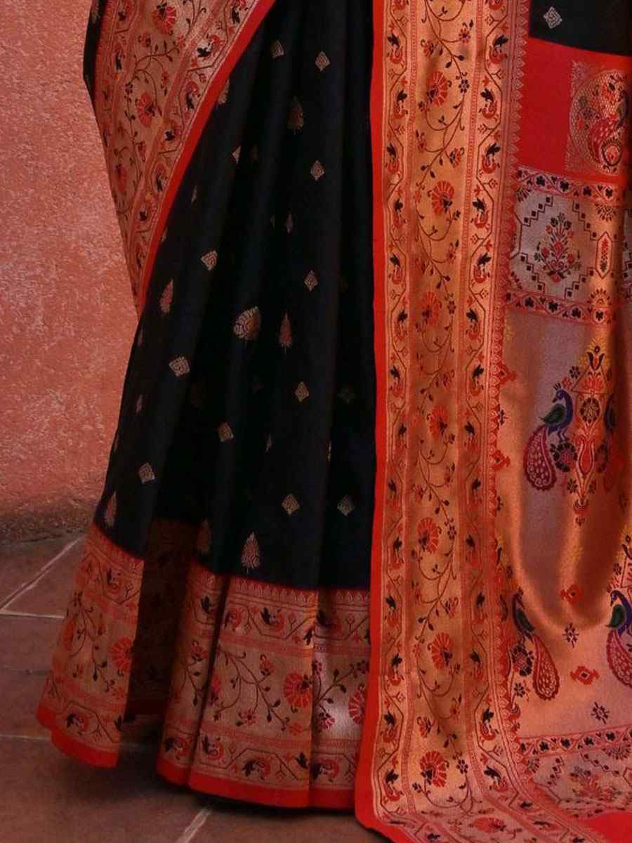 Black Soft Banarasi Silk Handwoven Casual Reception Festival Wedding Fancy Heavy Border Saree