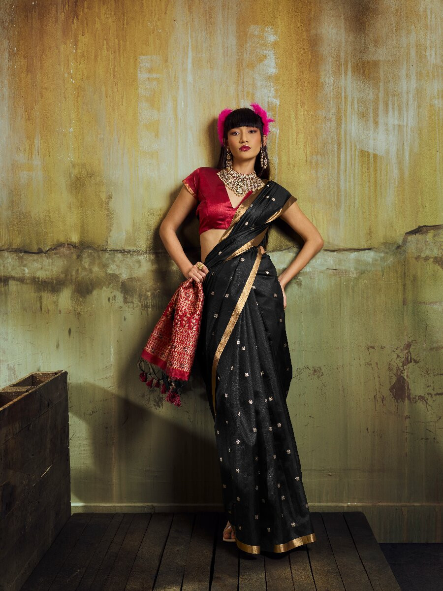 Black Tussar Silk Handwoven Weaving Wedding Reception Party Festival Heavy Border Sarees