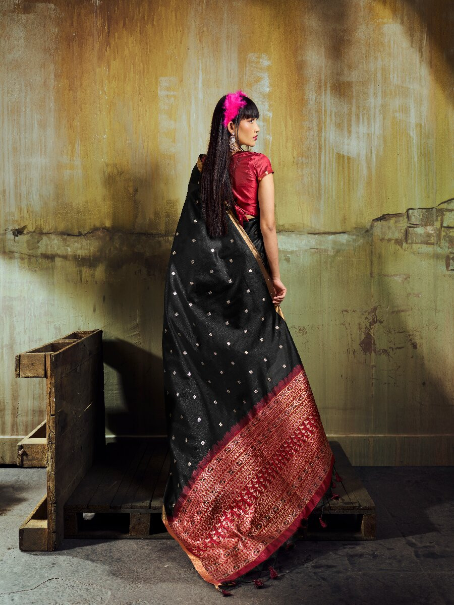 Black Tussar Silk Handwoven Weaving Wedding Reception Party Festival Heavy Border Sarees