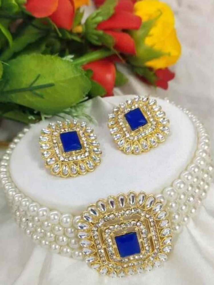 Blue Alloy Festival Wear Kundan Necklace