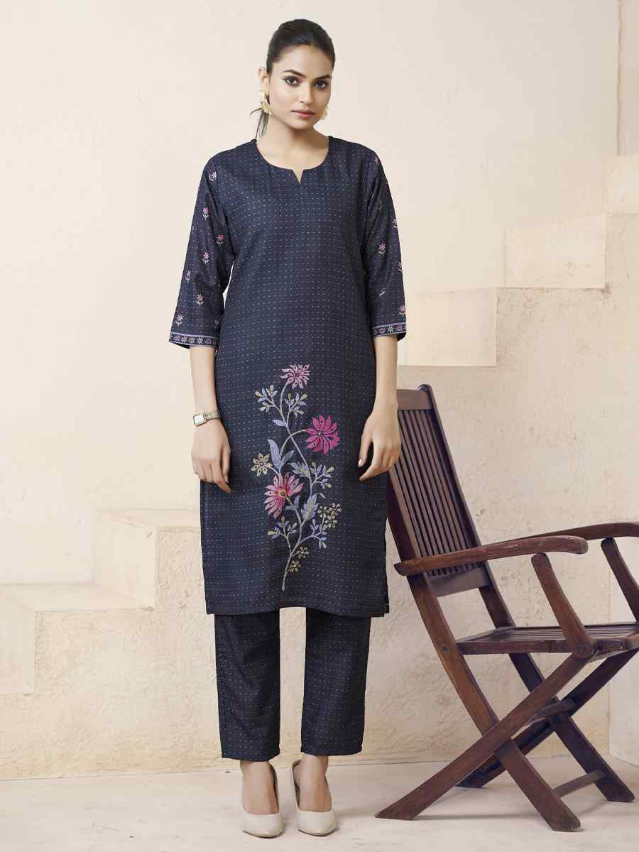 Blue Cotton Linen Embroidered Festival Casual Kurti