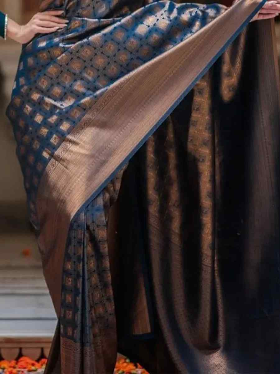 Blue Silk Handwoven Festival Wedding Fancy Heavy Border Saree