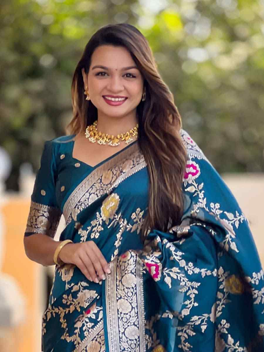 Blue Soft Banarashi Silk Handwoven Festival Wedding Fancy Heavy Border Saree