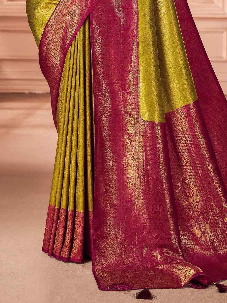 Bottle Green Silk Handwoven Wedding Festival Heavy Border Saree