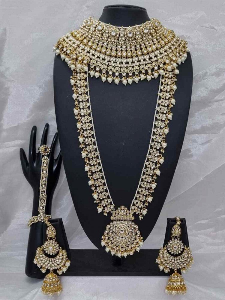 Cream Alloy Bridal Wear Diamonds Bridal Sets