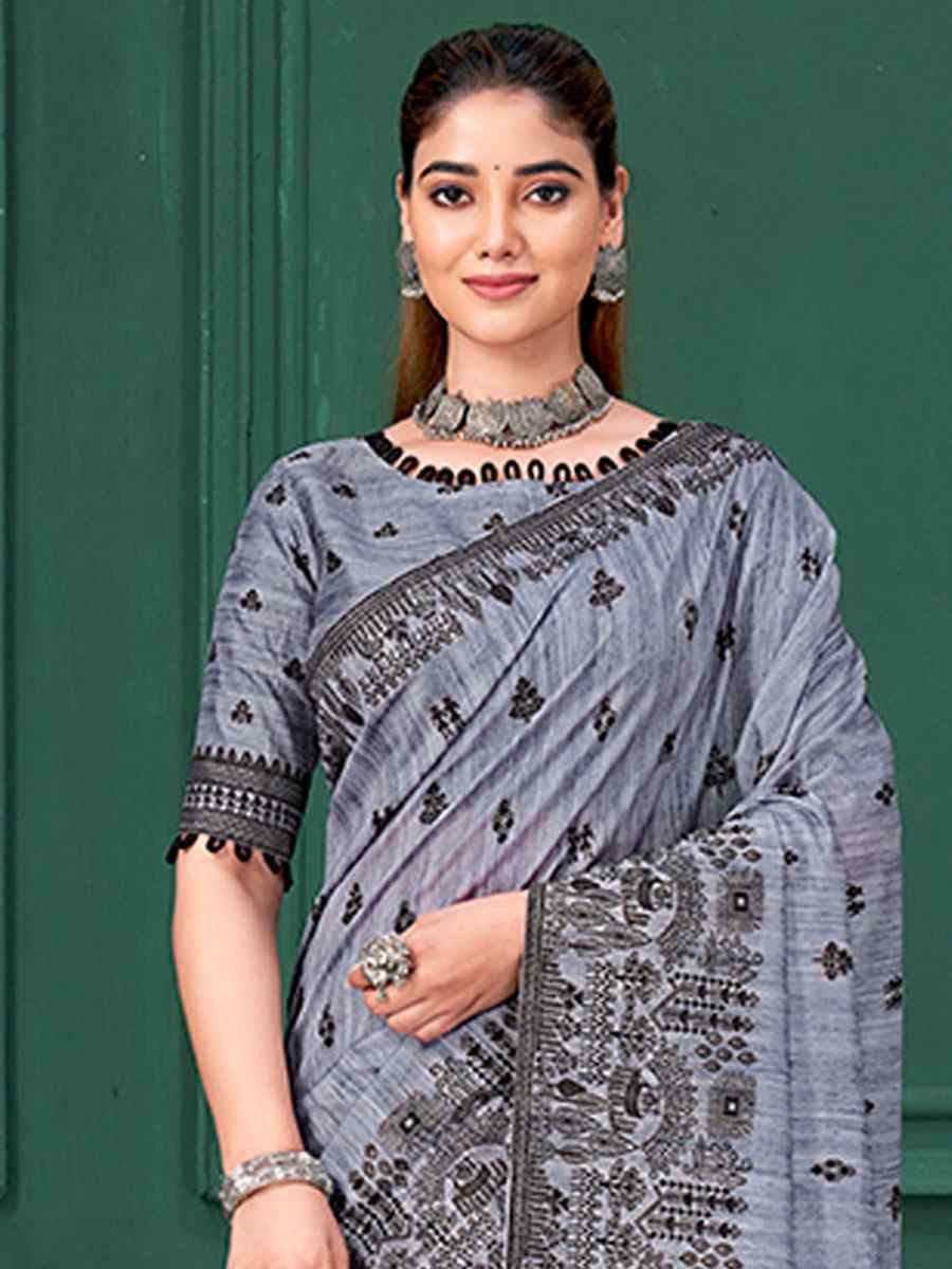 Cream Printed Handwoven Traditional Bridal Reception Festival Wedding Fancy Classic Style Sarees