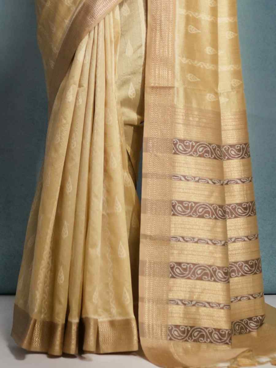 Cream Raw Silk Handwoven Casual Festival Classic Style Saree
