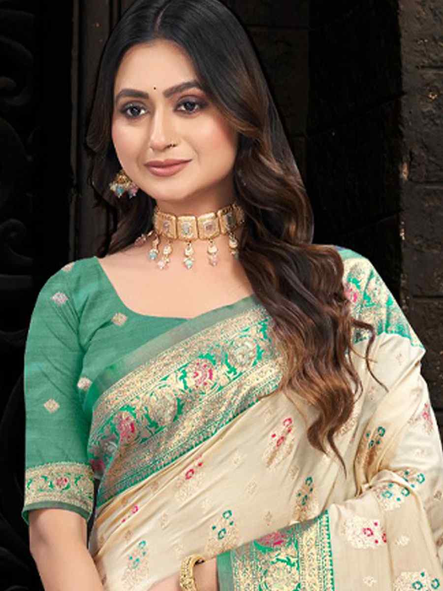 Cream Silk Handwoven Festival Wedding Fancy Heavy Border Saree