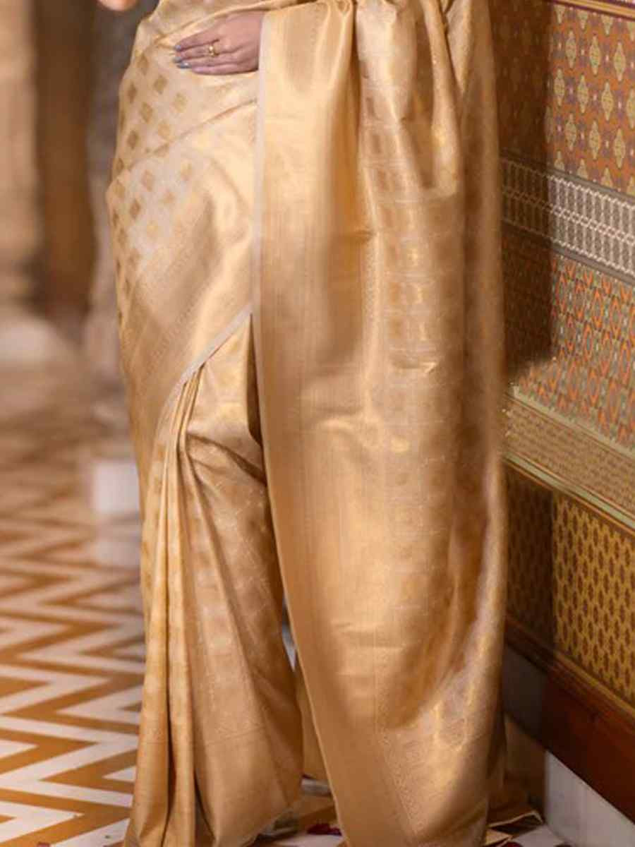 Cream Silk Handwoven Festival Wedding Fancy Heavy Border Saree