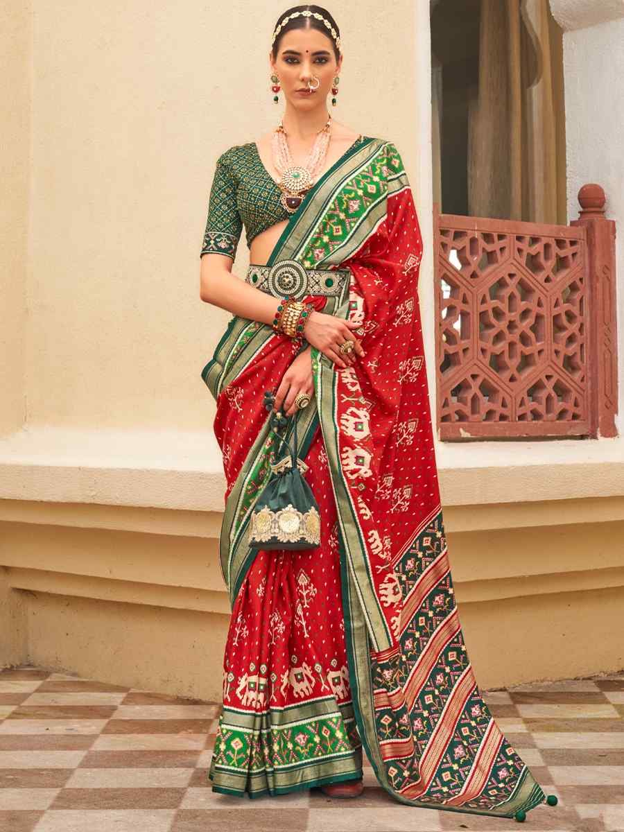 Crimson Red Green Sigma Silk Handwoven Wedding Festival Heavy Border Saree