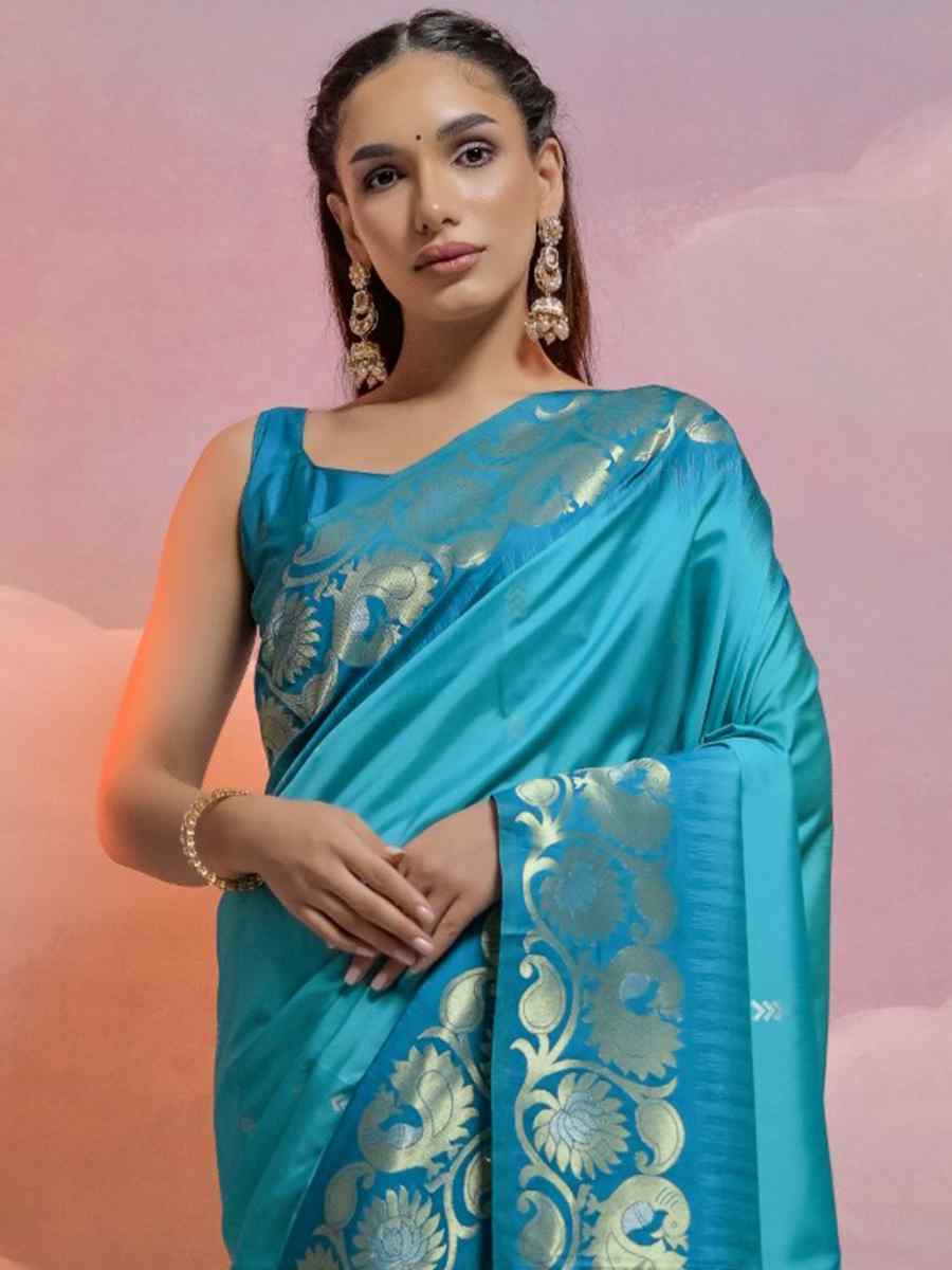 Firozi Soft Silk Handwoven Wedding Festival Heavy Border Saree